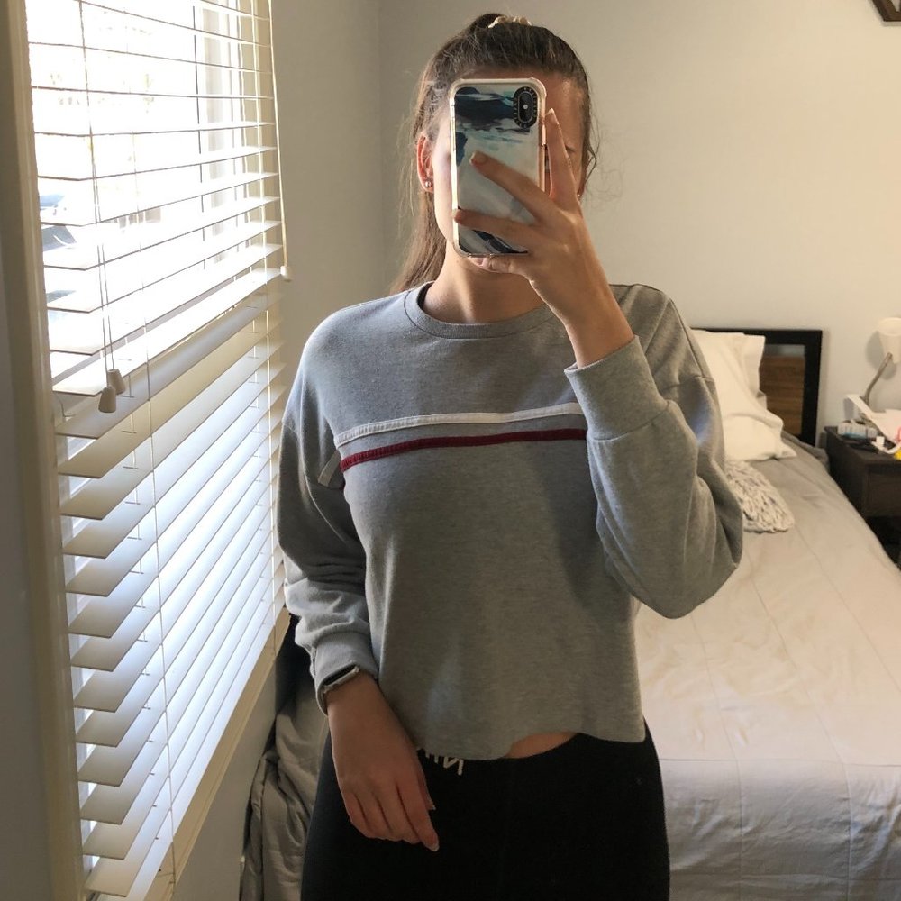F21 Cropped Long Sleeve Shirt